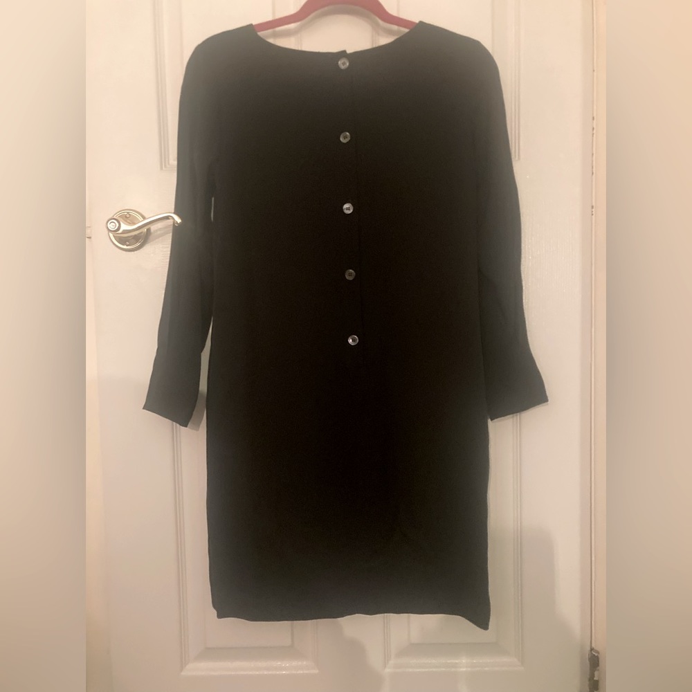 Theory 100% Silk Shift Dress with Button Back